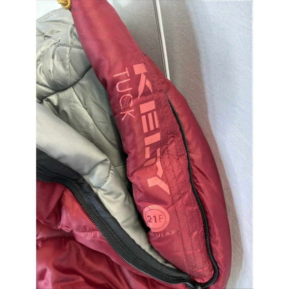 KELTY TUCK 21 SLEEPING BAG WITH THERMAPRO INSULATION Sz Reg Womens Marroon